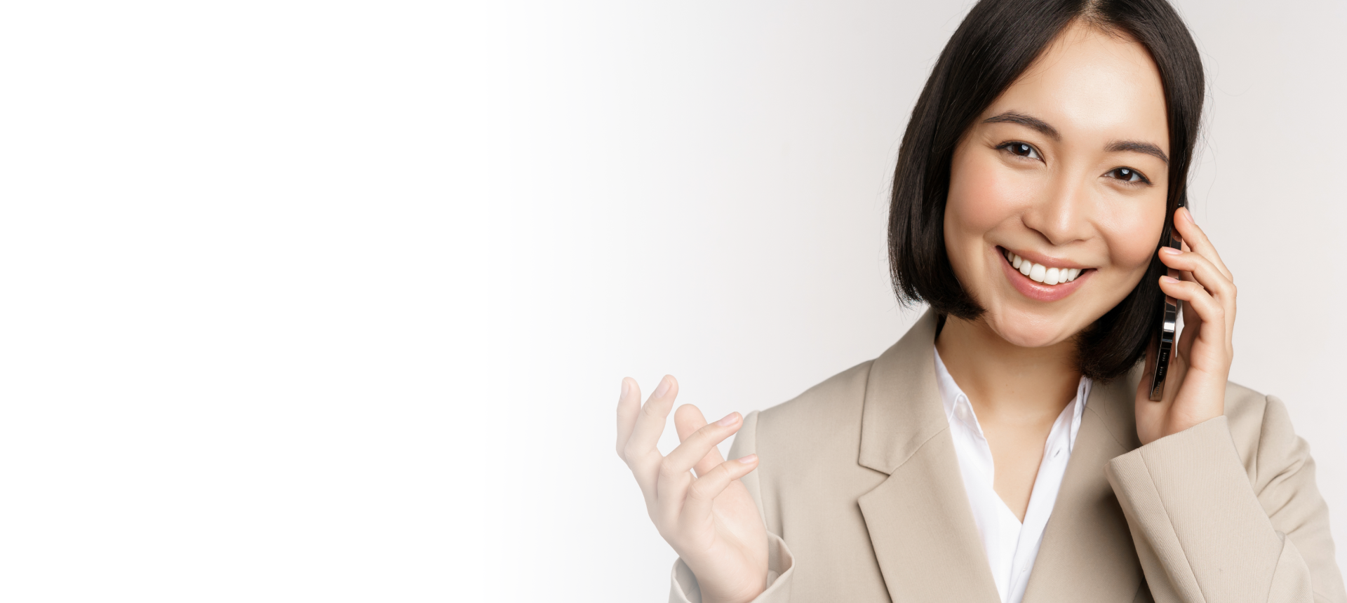 Coppia che firma documenti ipotecari